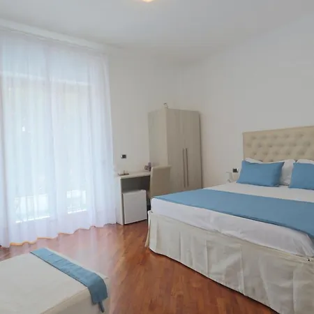 Bed & Breakfast The Wave 3*